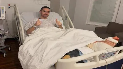 东契奇获詹姆斯赞誉：惊艳演出，兄台！客场胜利实至名归。