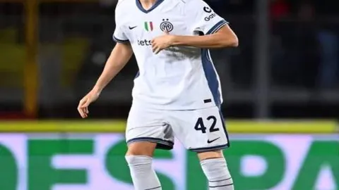 国青展现非凡实力，沙特教练力荐晋级决赛，刘诚宇等四人表现卓越